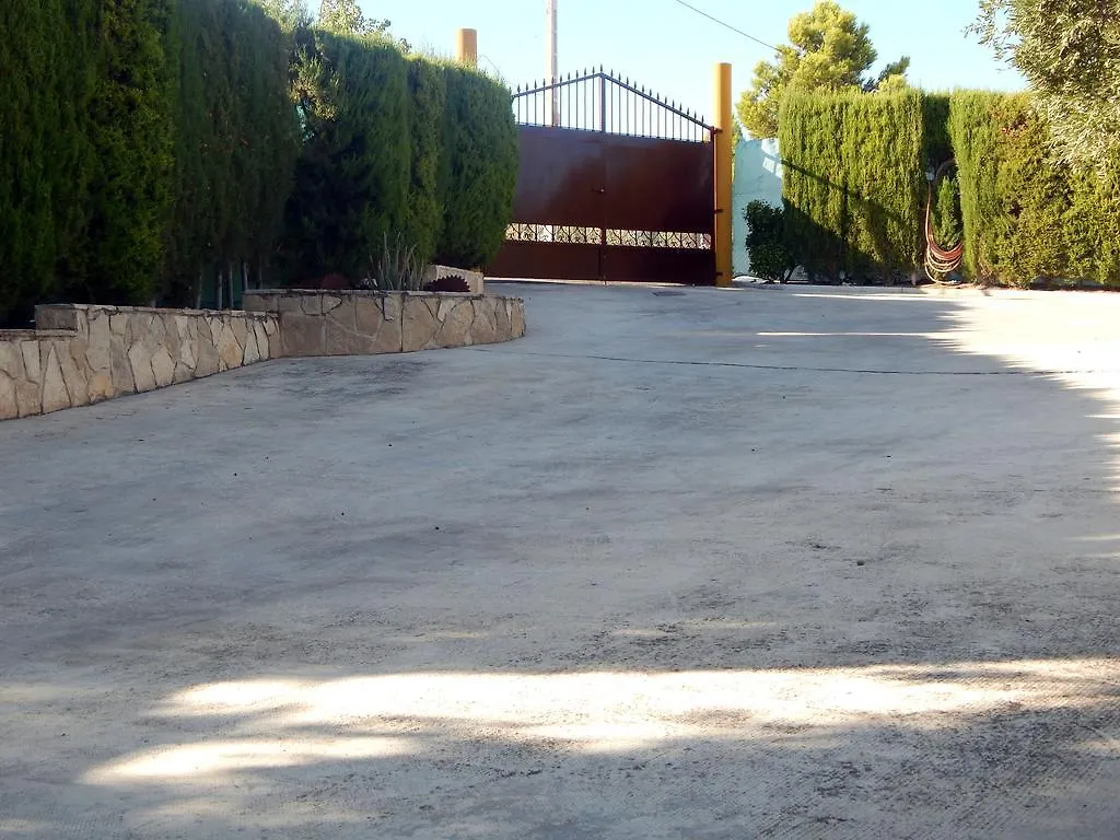 Villa Maria - Pista De Padel Y Piscina Baena