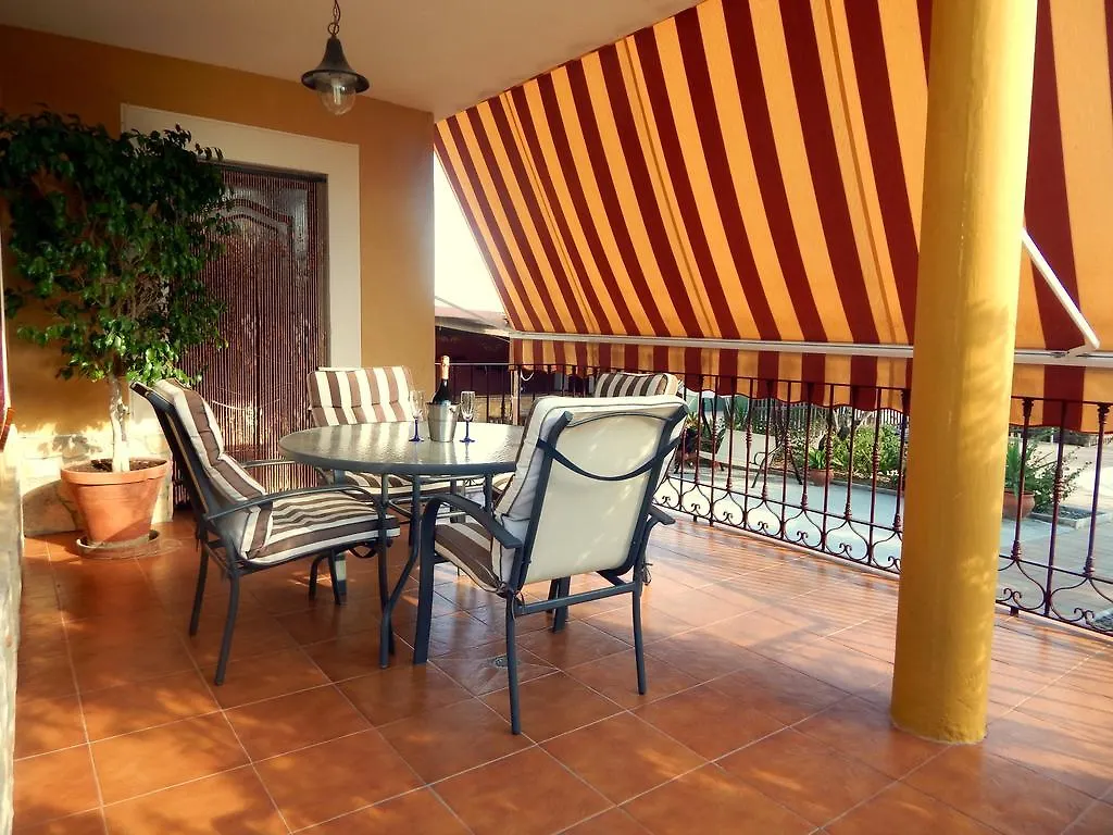 Country house Villa Maria - Pista De Padel Y Piscina Baena Spain